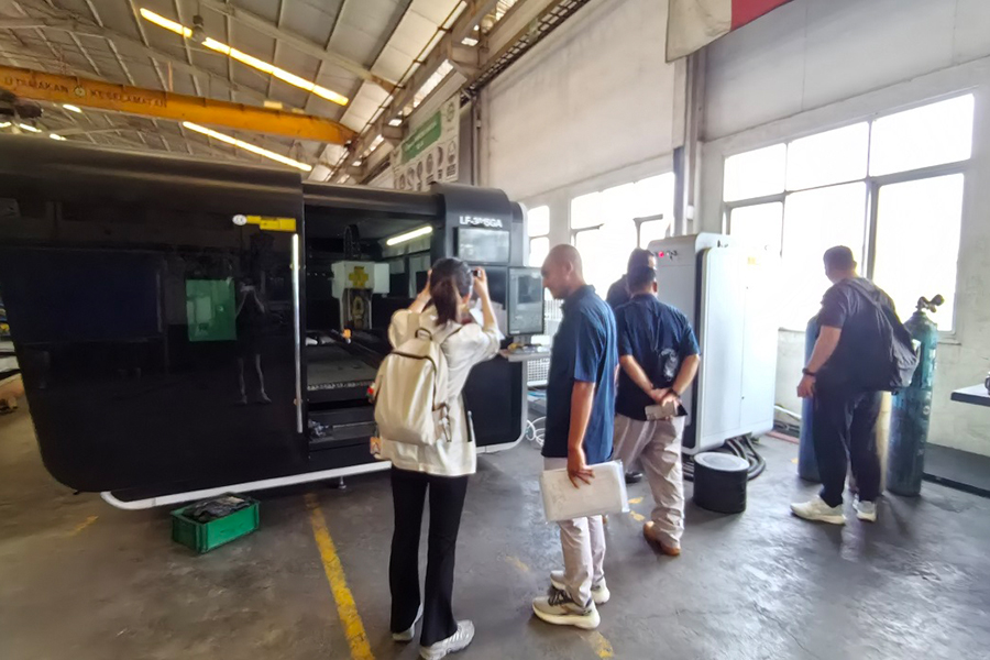 Chuyến thăm của khách hàng ở Indonesia