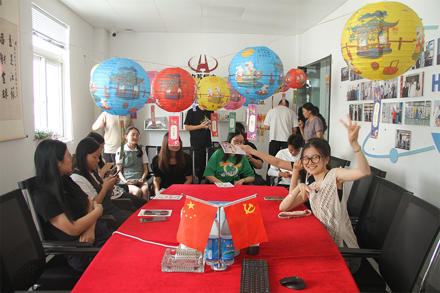 Giang Tô Lạc Minh tổ chức hoạt động Trung thu