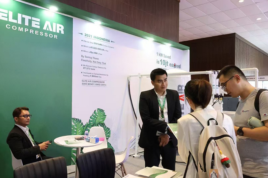 Giám đốc kinh doanh ngoại thương Giang Tô Luoming đến thăm Triển lãm Sản xuất Indonesia